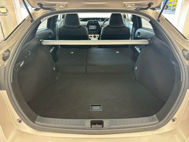 トヨタ プリウスの画像14