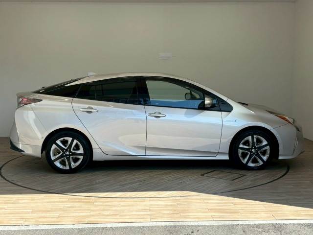 トヨタ プリウスの画像16