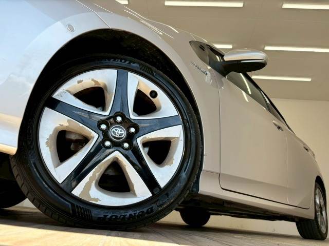 トヨタ プリウスの画像18