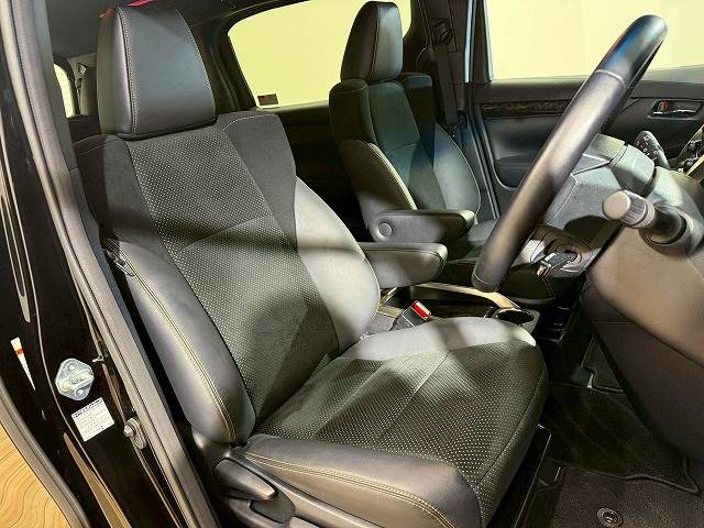 トヨタ アルファードの画像11