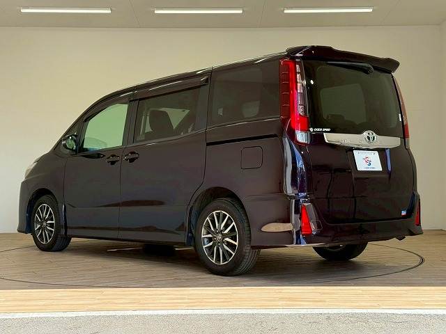 トヨタ ノアの画像16