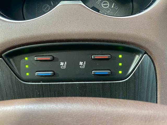 トヨタ ハリアーハイブリッドの画像8