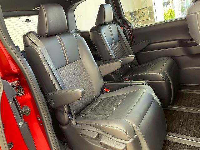 トヨタ ノアの画像11