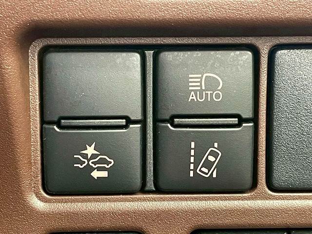 トヨタ エスクァイアハイブリッドの画像8