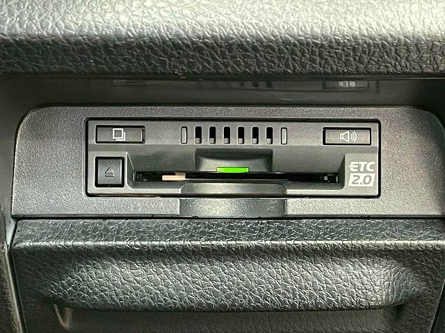 トヨタ エスクァイアハイブリッドの画像9