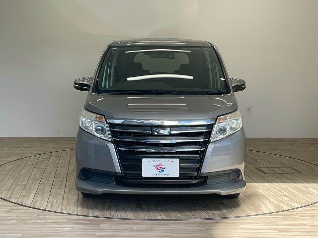 トヨタ ノアの画像3