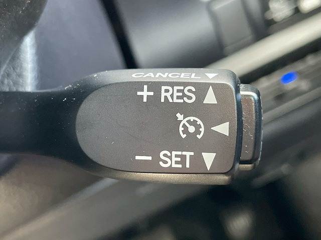 ヴォクシーZS“煌III” 内装他