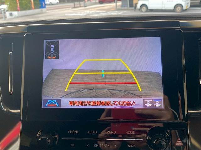 トヨタ アルファードの画像5