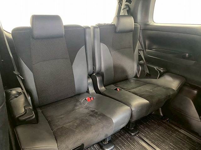 トヨタ アルファードの画像13