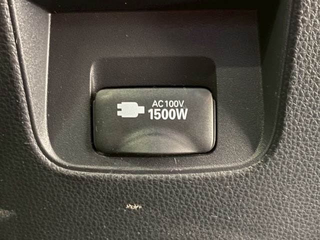 トヨタ ヴォクシーハイブリッドの画像8