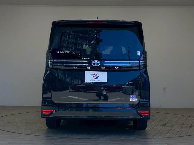 トヨタ ヴォクシーハイブリッドの画像15