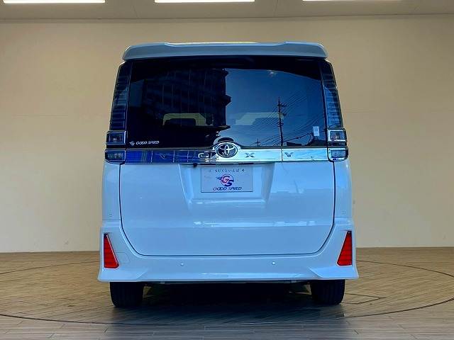 トヨタ ヴォクシーの画像15