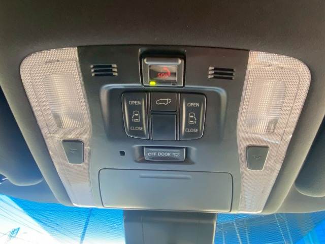 トヨタ アルファードの画像9