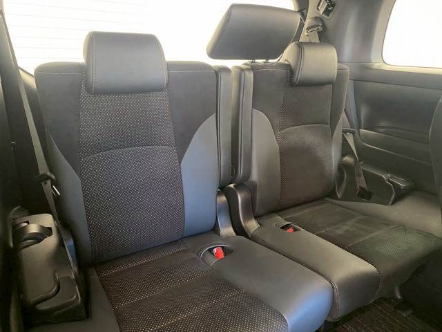 トヨタ アルファードの画像12