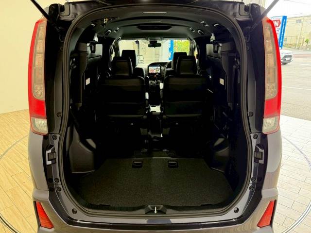 トヨタ ノアの画像13