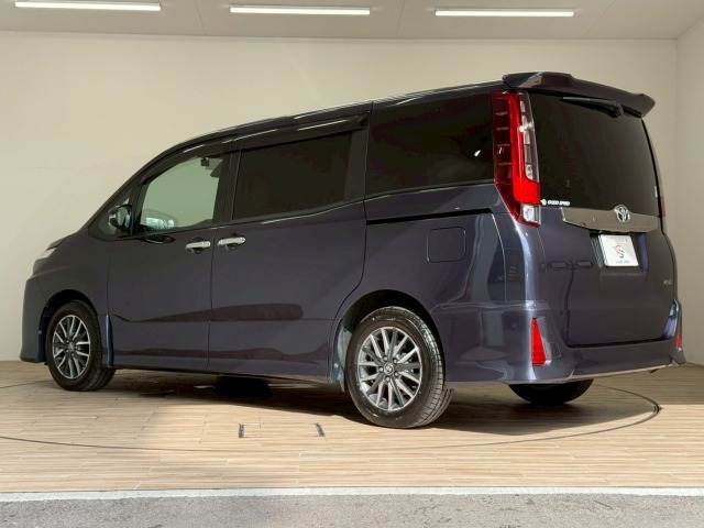 トヨタ ノアの画像17