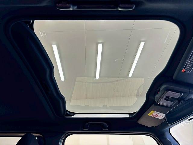 タフトG“ダーククロム ベンチャー” 内装他