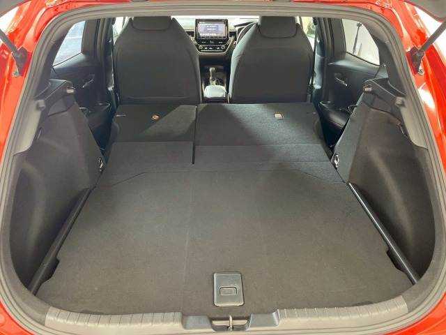 トヨタ カローラスポーツの画像12