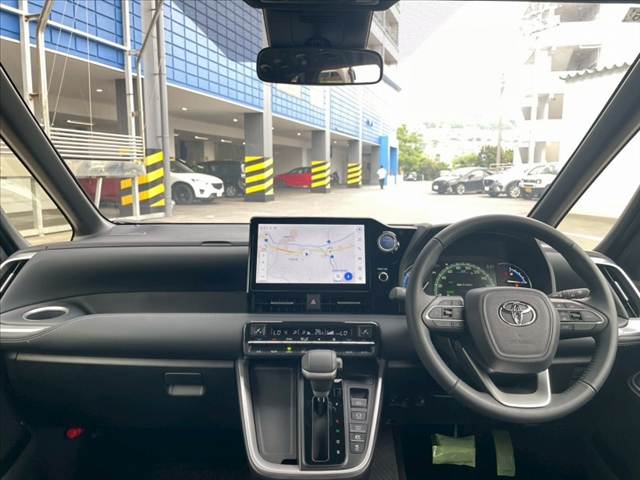 トヨタ ノアハイブリッドの画像2