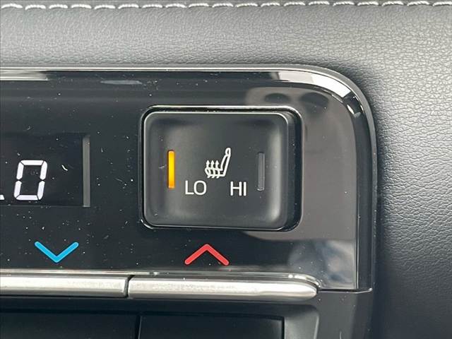 トヨタ ノアハイブリッドの画像6