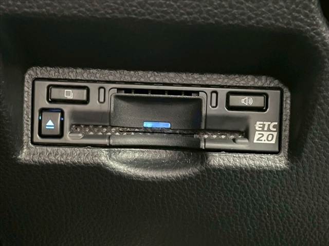 トヨタ ノアハイブリッドの画像7