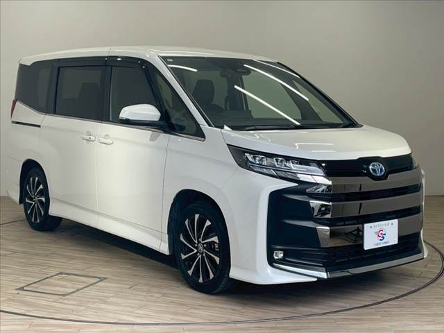 トヨタ ノアハイブリッドの画像14