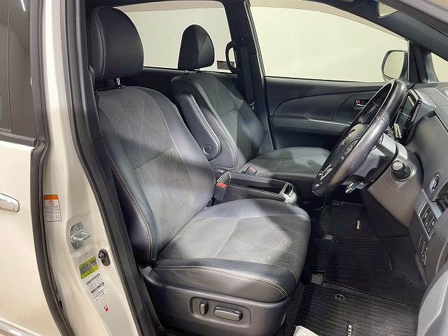 トヨタ エスティマの画像10