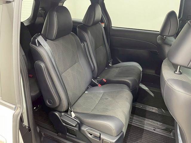 トヨタ エスティマの画像11