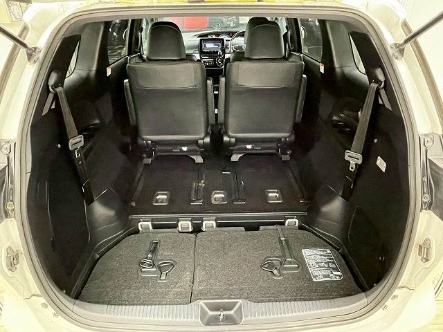 トヨタ エスティマの画像13