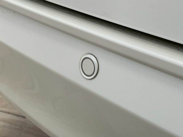 トヨタ ノアハイブリッドの画像8