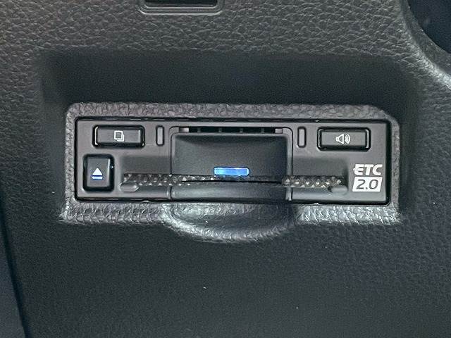 トヨタ ノアハイブリッドの画像9