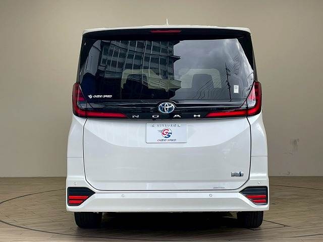 トヨタ ノアハイブリッドの画像15
