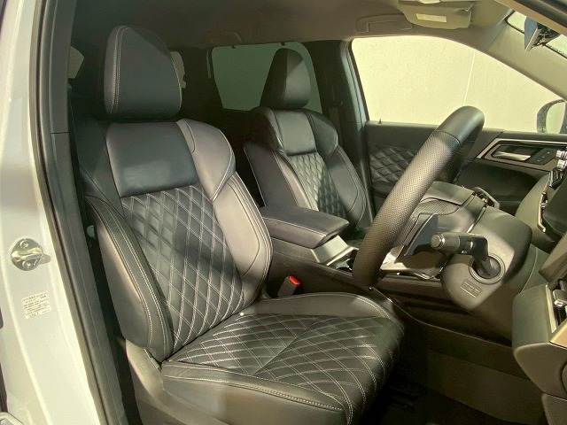 三菱 アウトランダーPHEVの画像11