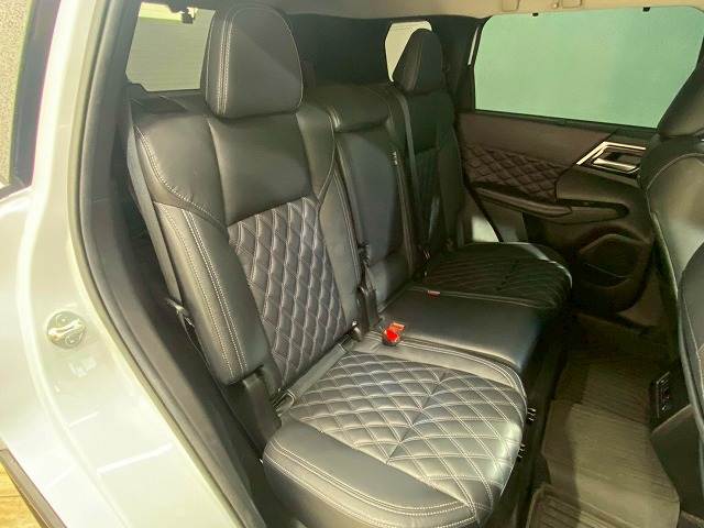 三菱 アウトランダーPHEVの画像12