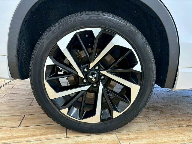 三菱 アウトランダーPHEVの画像19