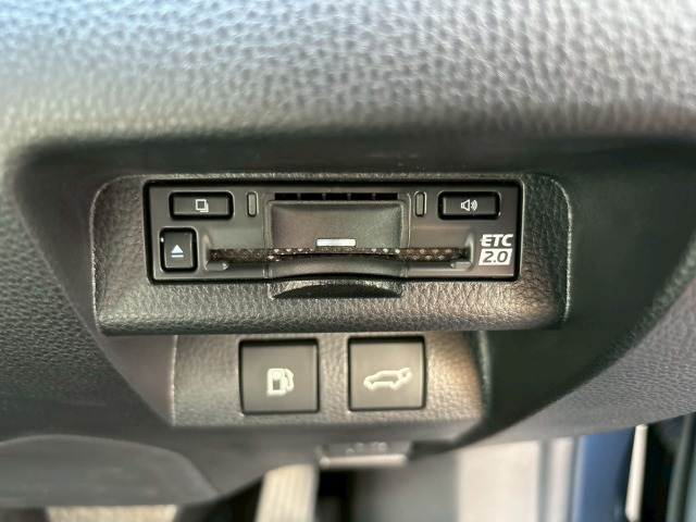 クラウンスポーツSPORT Z(HEV) 内装他