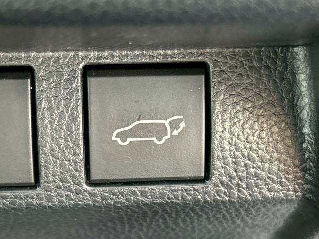 クラウンスポーツSPORT Z(HEV) 内装他