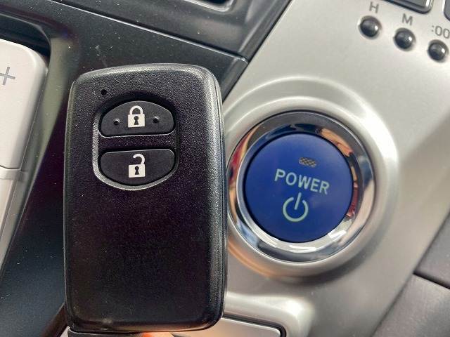 トヨタ プリウスαの画像7