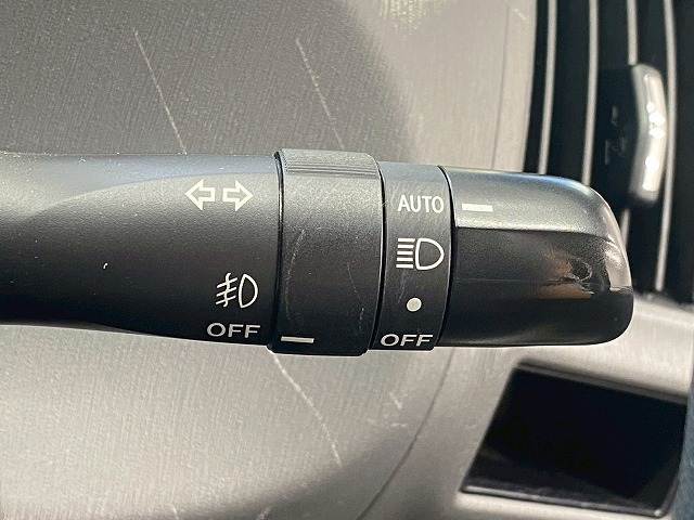 トヨタ プリウスαの画像10