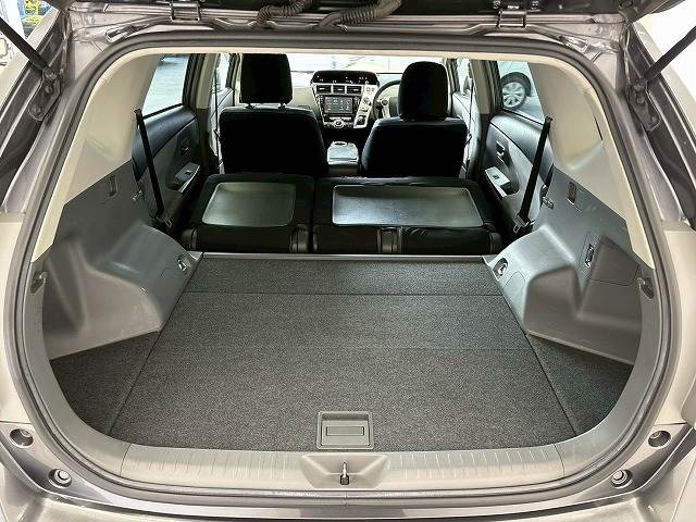 トヨタ プリウスαの画像12