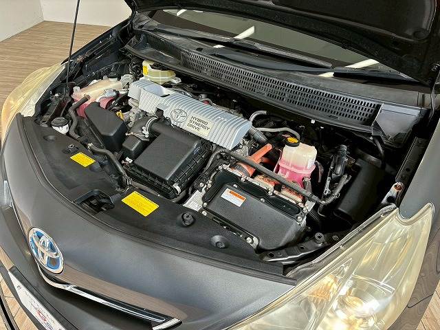 トヨタ プリウスαの画像20