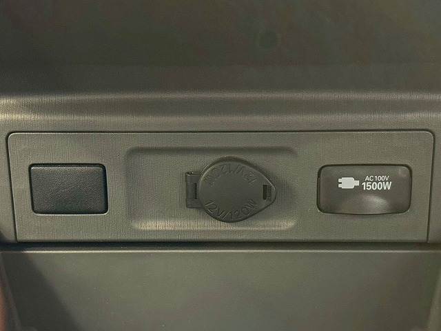 トヨタ プリウスαの画像6