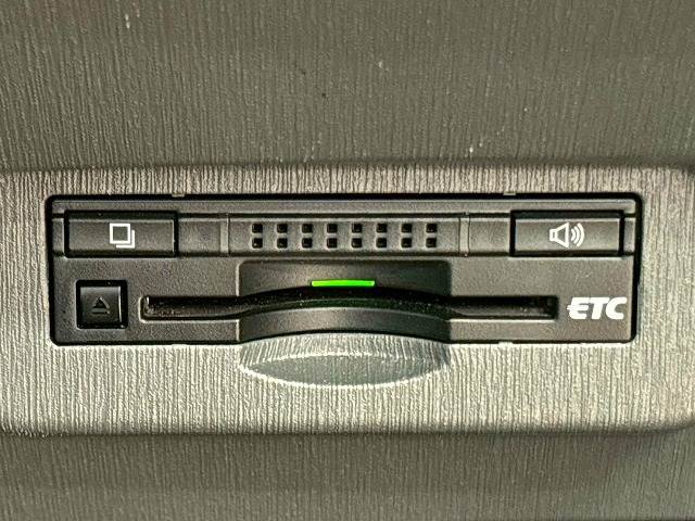 トヨタ プリウスαの画像9