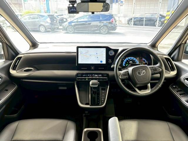 ノアハイブリッドS-Z 内装他