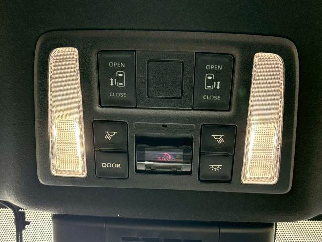 トヨタ ノアハイブリッドの画像7