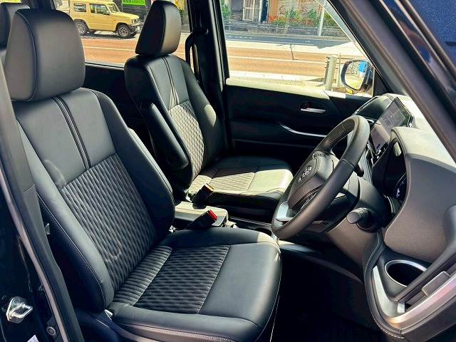 トヨタ ノアハイブリッドの画像10