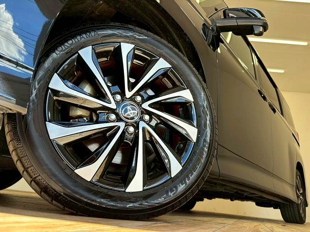 トヨタ ノアハイブリッドの画像19