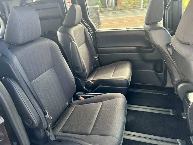 トヨタ ノアハイブリッドの画像11