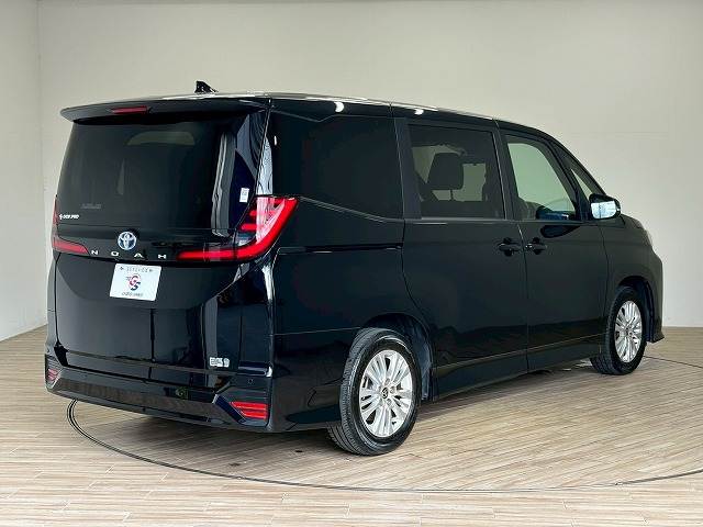 トヨタ ノアハイブリッドの画像17
