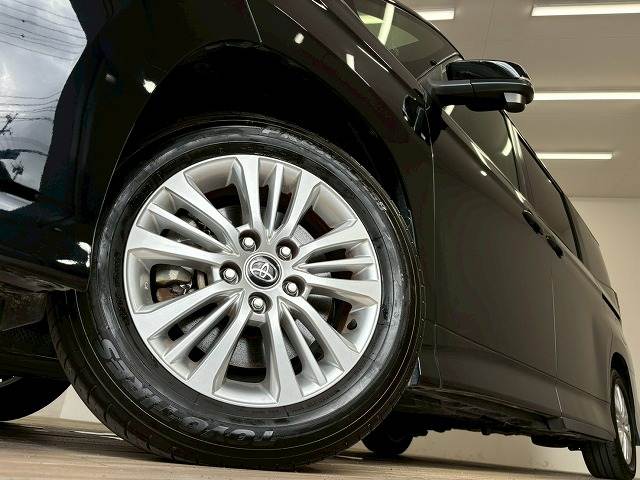 トヨタ ノアハイブリッドの画像19